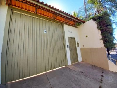 Casa, 3 quartos, 180 m² - Foto 1