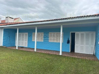 Casa, 3 quartos, 211 m² - Foto 1