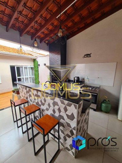 Casa, 2 quartos, 180 m² - Foto 1