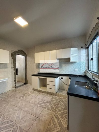 Casa, 3 quartos, 249 m² - Foto 2