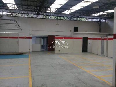 Loja-Salão, 670 m² - Foto 1