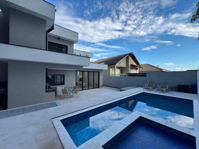 Casa, 3 quartos, 266 m² - Foto 2
