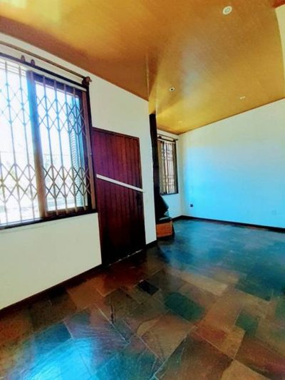 Casa, 3 quartos, 245 m² - Foto 2