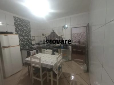 Casa, 3 quartos, 258 m² - Foto 1