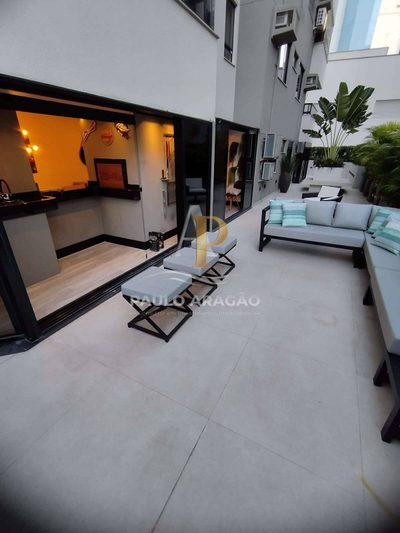 Apartamento, 3 quartos, 293 m² - Foto 2