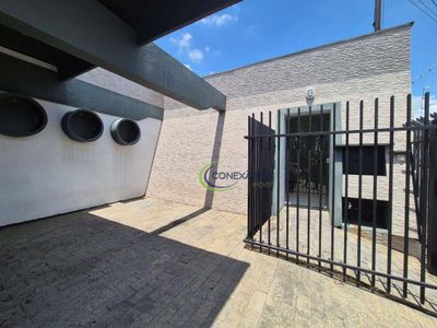 Casa, 4 quartos, 242 m² - Foto 1