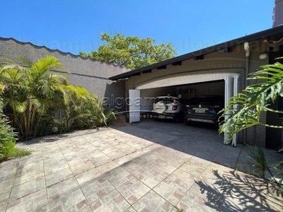 Casa, 4 quartos, 220 m² - Foto 2