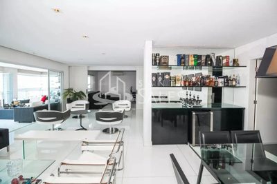 Apartamento, 3 quartos, 206 m² - Foto 2