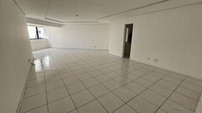 Apartamento, 3 quartos, 179 m² - Foto 2