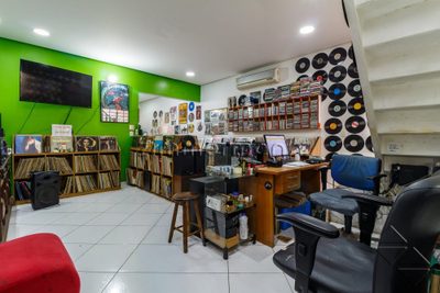 Casa, 4 quartos, 243 m² - Foto 1