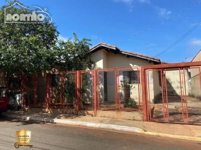 Casa, 5 quartos, 46 m² - Foto 1