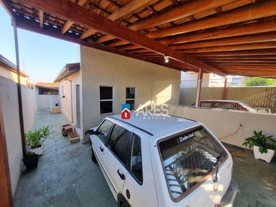 Casa, 4 quartos, 130 m² - Foto 1