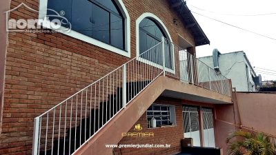 Casa, 6 quartos, 199 m² - Foto 1