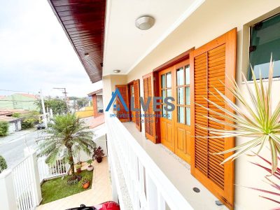 Casa, 3 quartos, 407 m² - Foto 1