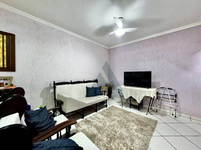 Casa, 3 quartos, 210 m² - Foto 2