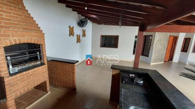 Casa, 4 quartos, 260 m² - Foto 2