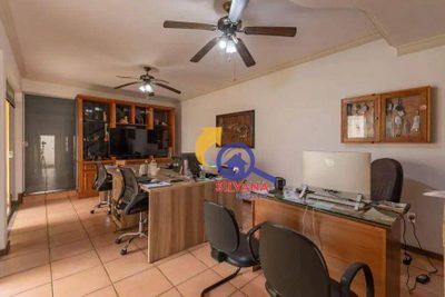Casa, 8 quartos, 363 m² - Foto 2