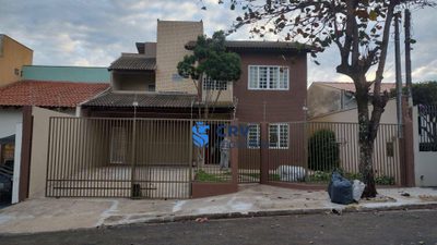 Casa, 3 quartos, 178 m² - Foto 1