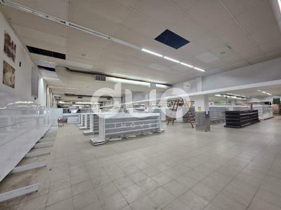Loja-Salão, 4200 m² - Foto 2