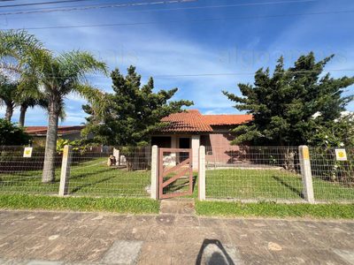 Casa, 3 quartos, 179 m² - Foto 1