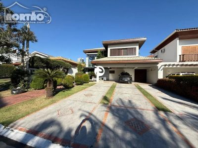 Casa, 5 quartos, 350 m² - Foto 1