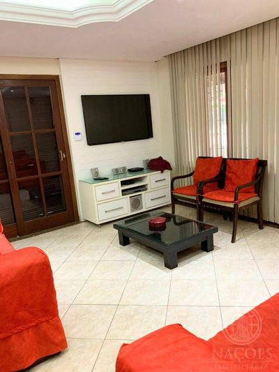 Casa, 6 quartos, 180 m² - Foto 3