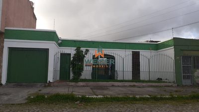 Casa, 4 quartos, 286 m² - Foto 2