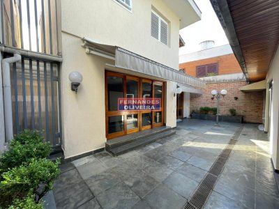 Casa, 3 quartos, 296 m² - Foto 1