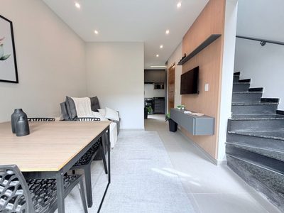 Sobrado, 2 quartos, 84 m² - Foto 2