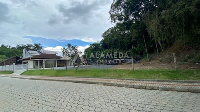 Terreno, 4057 m² - Foto 2