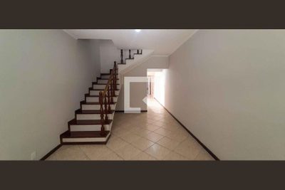 Casa, 3 quartos, 185 m² - Foto 1