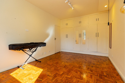 Casa, 3 quartos, 212 m² - Foto 2