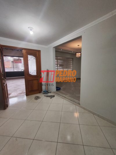 Casa, 3 quartos, 194 m² - Foto 2