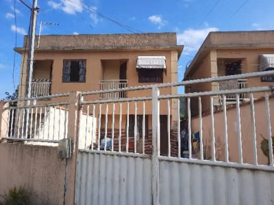 Casa, 2 quartos, 81 m² - Foto 1