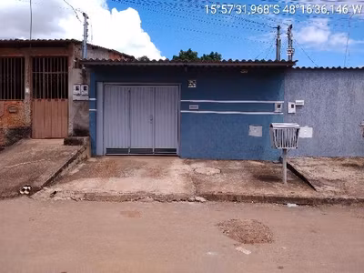 Casa, 2 quartos, 180 m² - Foto 1