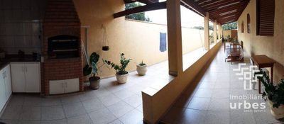 Casa, 3 quartos, 217 m² - Foto 1
