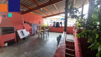 Casa, 3 quartos, 220 m² - Foto 1