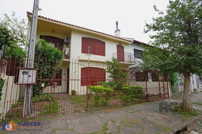 Casa, 5 quartos, 230 m² - Foto 1