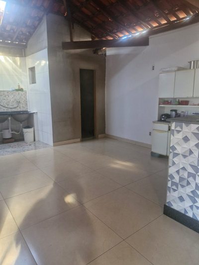 Casa, 4 quartos, 288 m² - Foto 1
