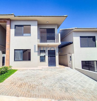 Casa, 3 quartos, 121 m² - Foto 1