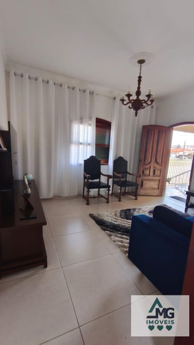 Casa, 3 quartos, 237 m² - Foto 3