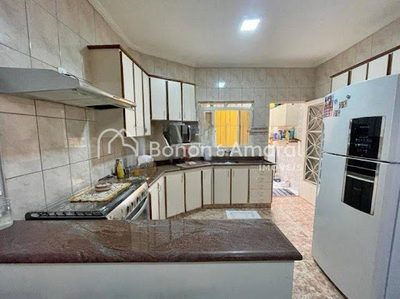 Casa, 3 quartos, 233 m² - Foto 5