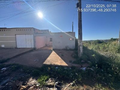 Casa, 2 quartos, 180 m² - Foto 1