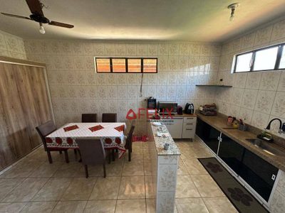 Casa, 3 quartos, 200 m² - Foto 3