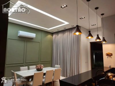 Casa, 4 quartos, 238 m² - Foto 2