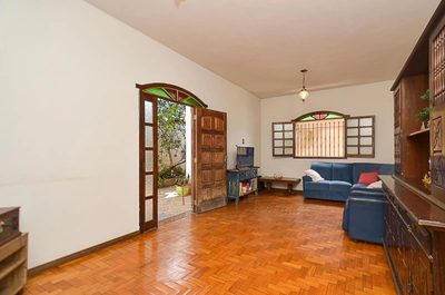 Casa, 6 quartos, 250 m² - Foto 2