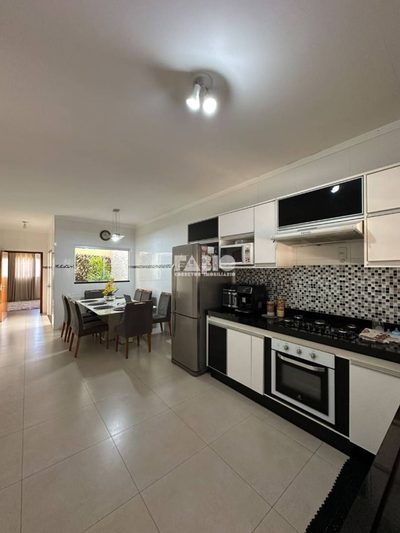 Casa, 3 quartos, 160 m² - Foto 1