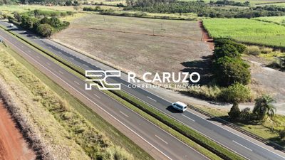 Terreno, 4 hectares - Foto 1