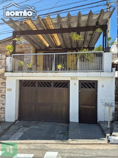 Casa, 3 quartos, 140 m² - Foto 1