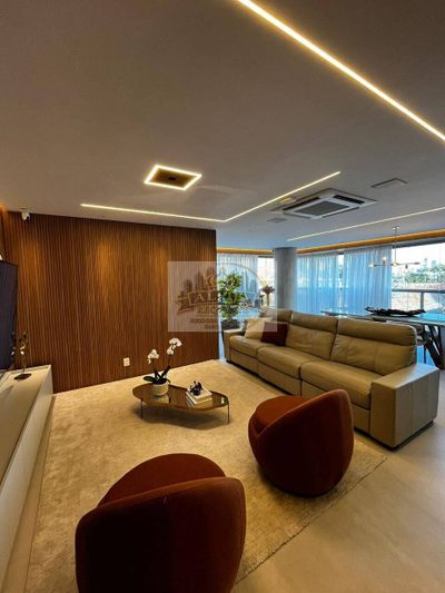 Apartamento, 3 quartos, 175 m² - Foto 1